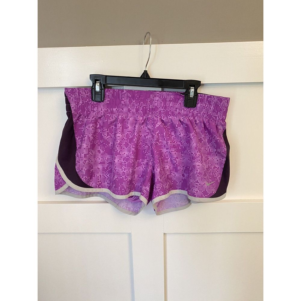 Nike Dri-Fit Shorts Women's Purple  Elastic Waist‎ Size Medium